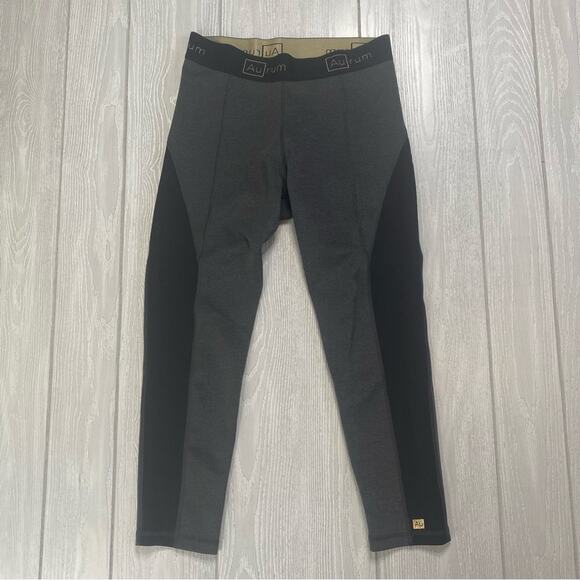 Au Rum Women's Gray & Black Midrise Stretchy Crop Leggings Size Small - Picture 1 of 11